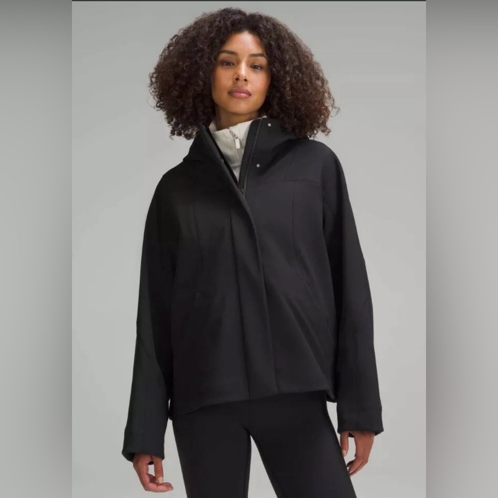 Lululemon cinch-back rain jacket
